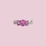vintage witgouden trilogie ring met roze saffier en diamant