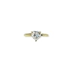 Ring 14k goud met hart geslepen vorm moissaniet diamant