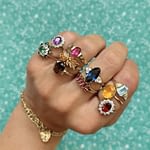 vintage ringen met gekleurde edelstenen
