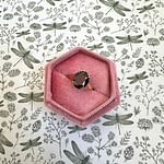 solitair ring rode granaat vintage ring pinot noir