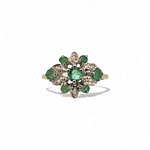 vintage_ring_smaragd_bloem_cluster_9_karaat_goud vintage ring met smaragd bloem cluster van 9 karaat goud