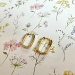 gouden_oorbellen_oorringen_rechthoekig_9_karaat gouden oorbellen oorringen rechthoekig 9 karaat 375