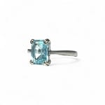 vintage_ring_lichtblauwe_topaas_9k_witgoud vintage ring lichtblauwe topaas in 9k witgoud