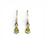 vintage gouden oorbellen met peridoot en 14 karaat