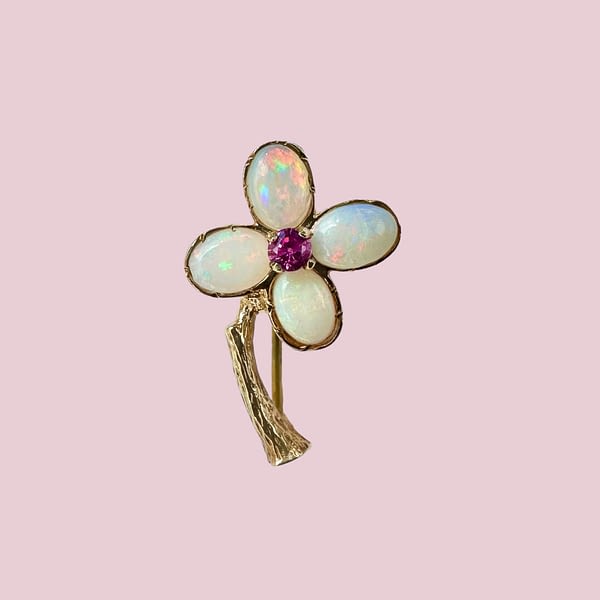 vintage_broche_bloemetje_opaal_robijn vintage broche bloemetje met opaal en robijn