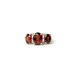 gouden granaat trilogie ring goud met diamant