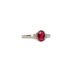 ring rode robijn solitair witgoud