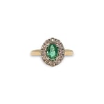 smaragd diamant cluster ring van goud