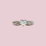 vintage ring witgoud hartje mystic topaz