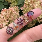 vintage ringen met roze steen en gele steen van sieradenmeisje
