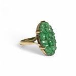 antieke ring met gekerfde groene jade vintage