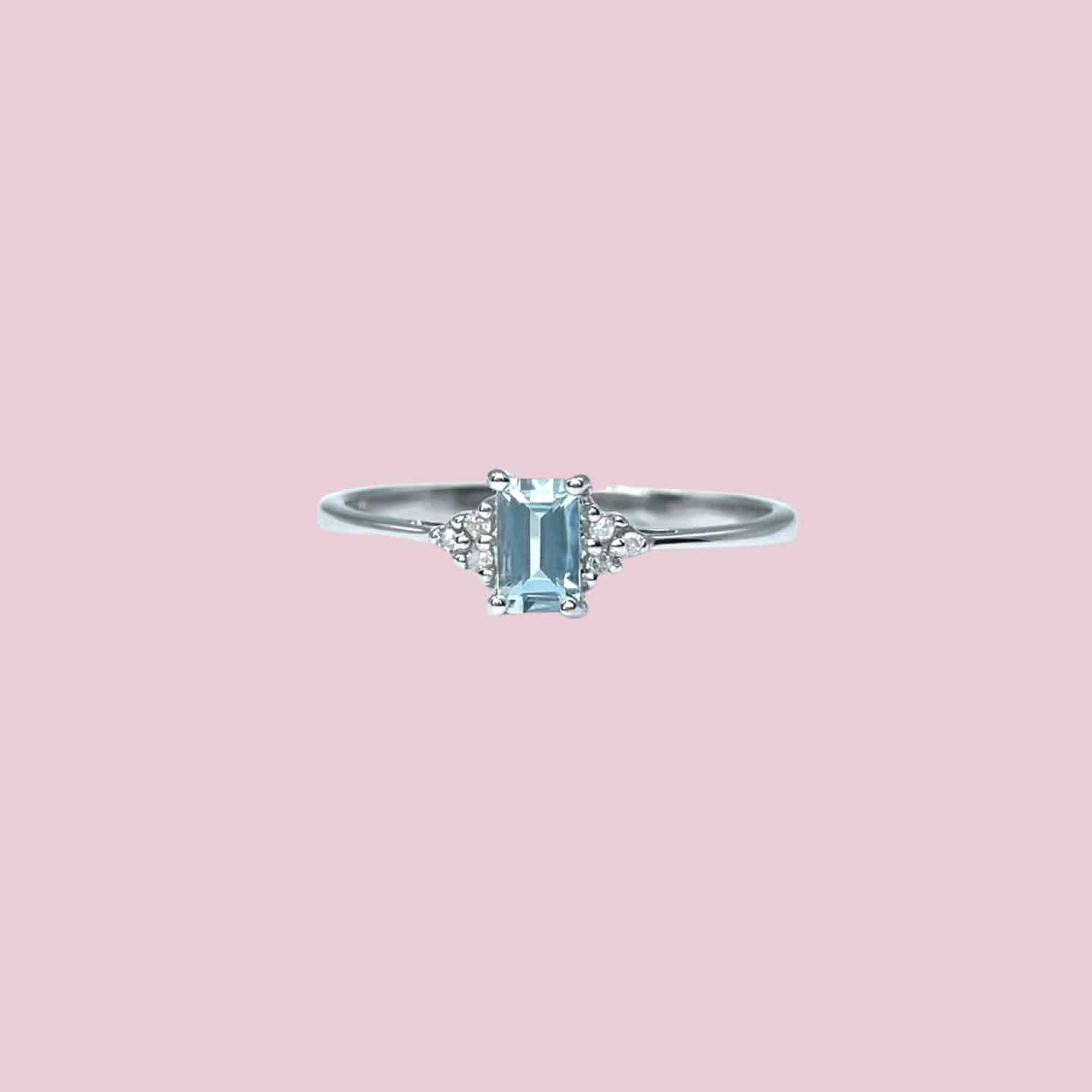 aquamarijn ring witgoud emerald cut met diamant