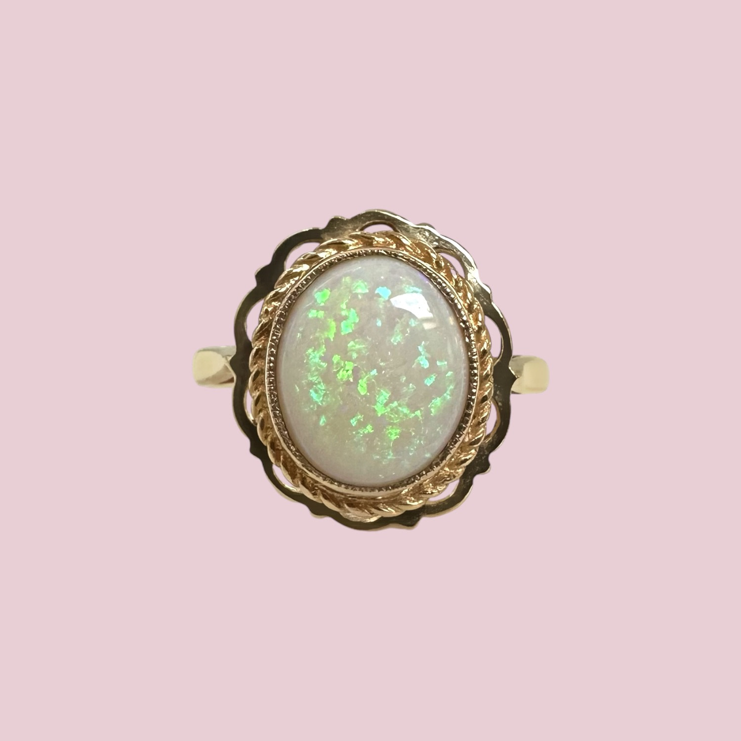 vintage opaal ring van 9 karaat goud