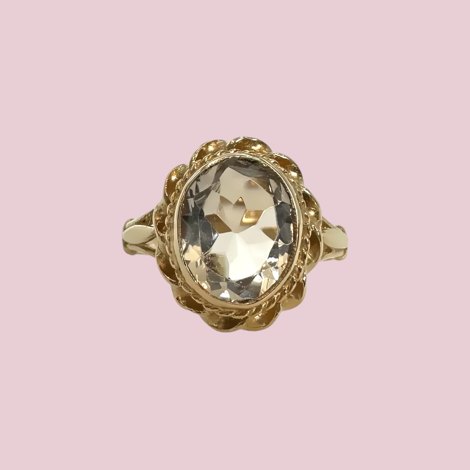 vintage ring rookkwarts goud