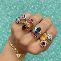 vintage ringen met gekleurde edelstenen