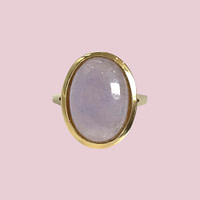 vintage ring lichtpaarse jade steen gouden ring