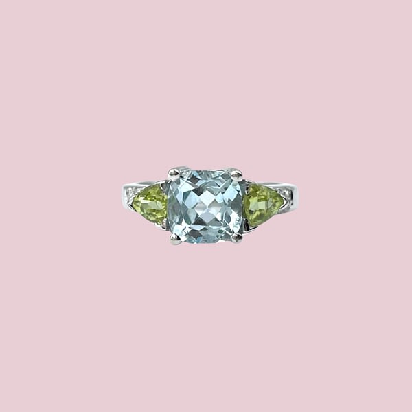 vintage witgouden ring met topaas peridoot en diamant