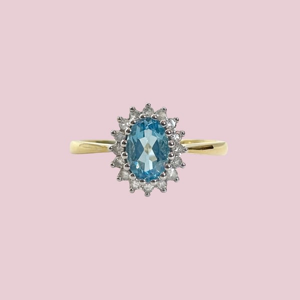 cluster ring topaas en diamant lichtblauwe steen