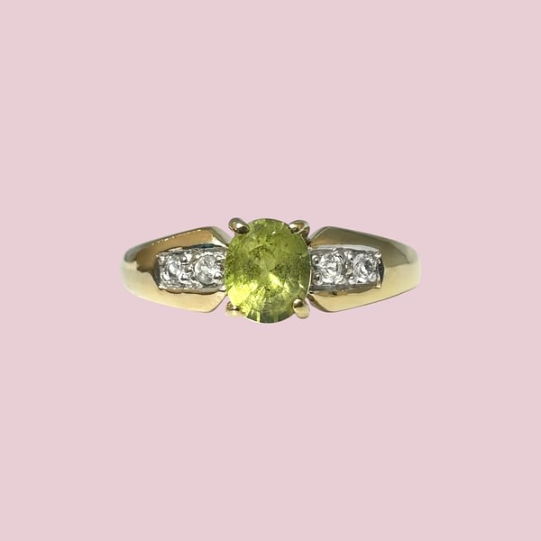 vintage ring peridoot en diamant van 9 karaat goud