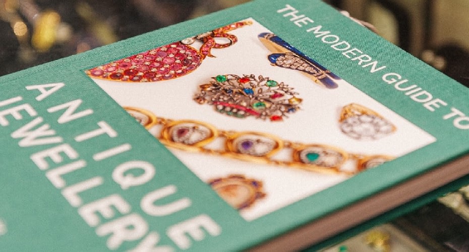 geschiedenis en periodes van ring stijlen en sieraden - antieke ringen