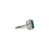 ring witgoud rechthoekige topaas london blue topaz met diamant halo