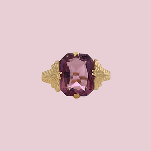 vintage gouden ring met paarse steen rechthoek