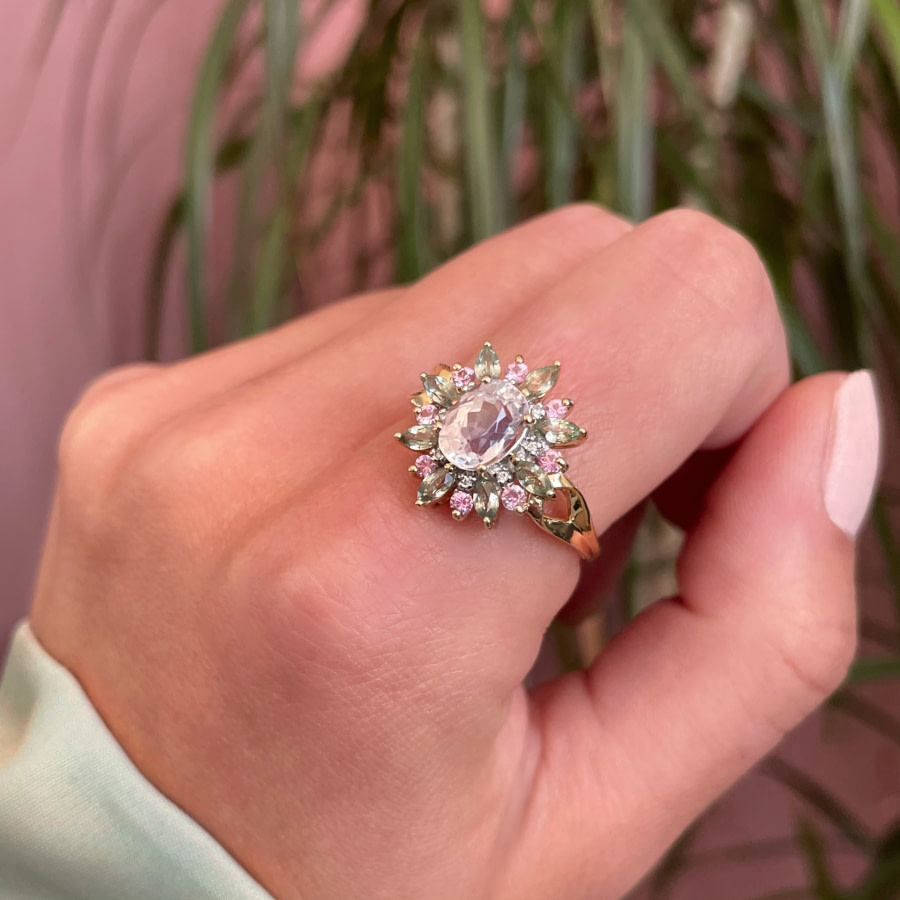 gouden ring tweedehands entourage bloem cluster ring roze groen