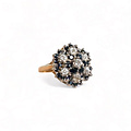 saffier en diamant bloem cluster statement ring