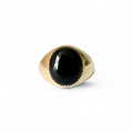 gouden ring met zwarte steen onyx