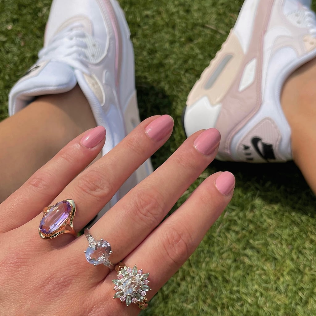 vintage gouden ringen roze en paars sieradenmeisje