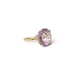 gouden ring amethist groot paars