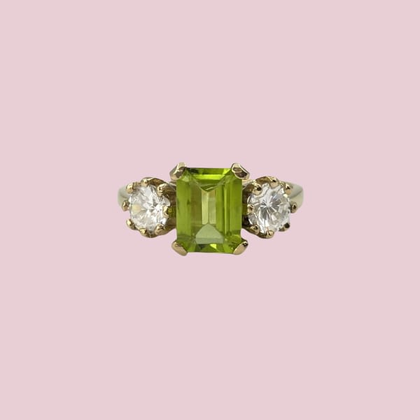 vintage peridoot ring rechthoekig gouden trilogie